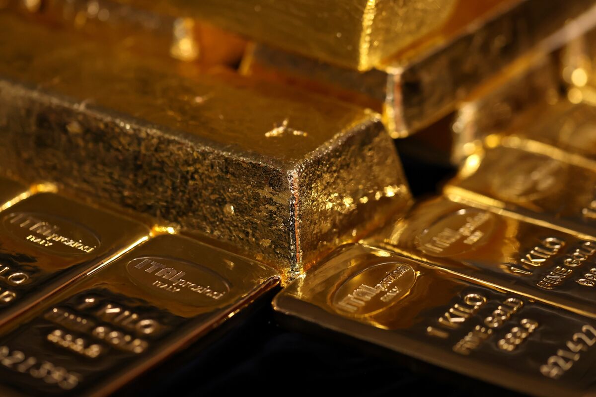 Fake': Centre Debunks Bloomberg Report Claiming RBI Sold Gold to Shore Up Forex Reserves